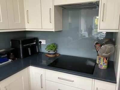 In situ image by Kate Best from Weobley
