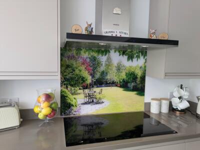 In situ image by Val Simpson from Bristol