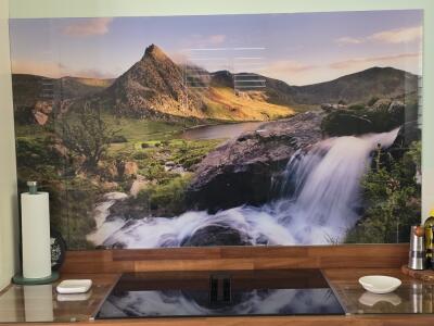 In situ image by Ian Henderson from Ledbury